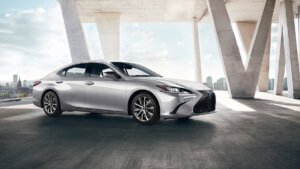 Image of Lexus ES